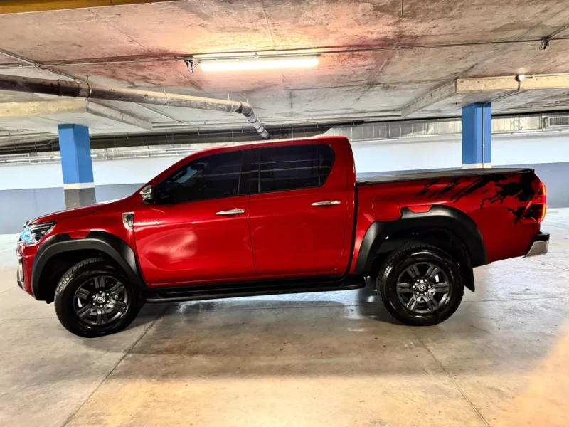 Toyota Hilux 2.8 Cd Srv 177cv 4x2 At